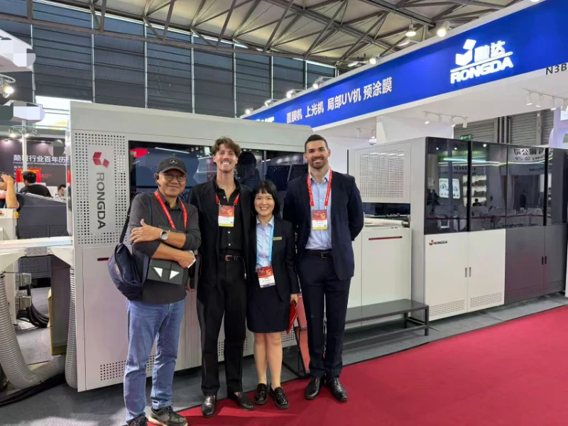 Rongda Packaging at All in Print China 2026: BFM1000 Automatic Case Makerin live-demo