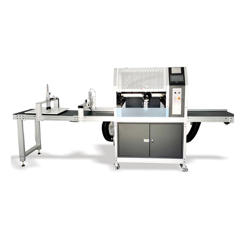 Monitoiminen kokoonpanokone