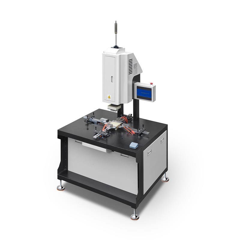 Jäykän laatikon reunan käärintäkone